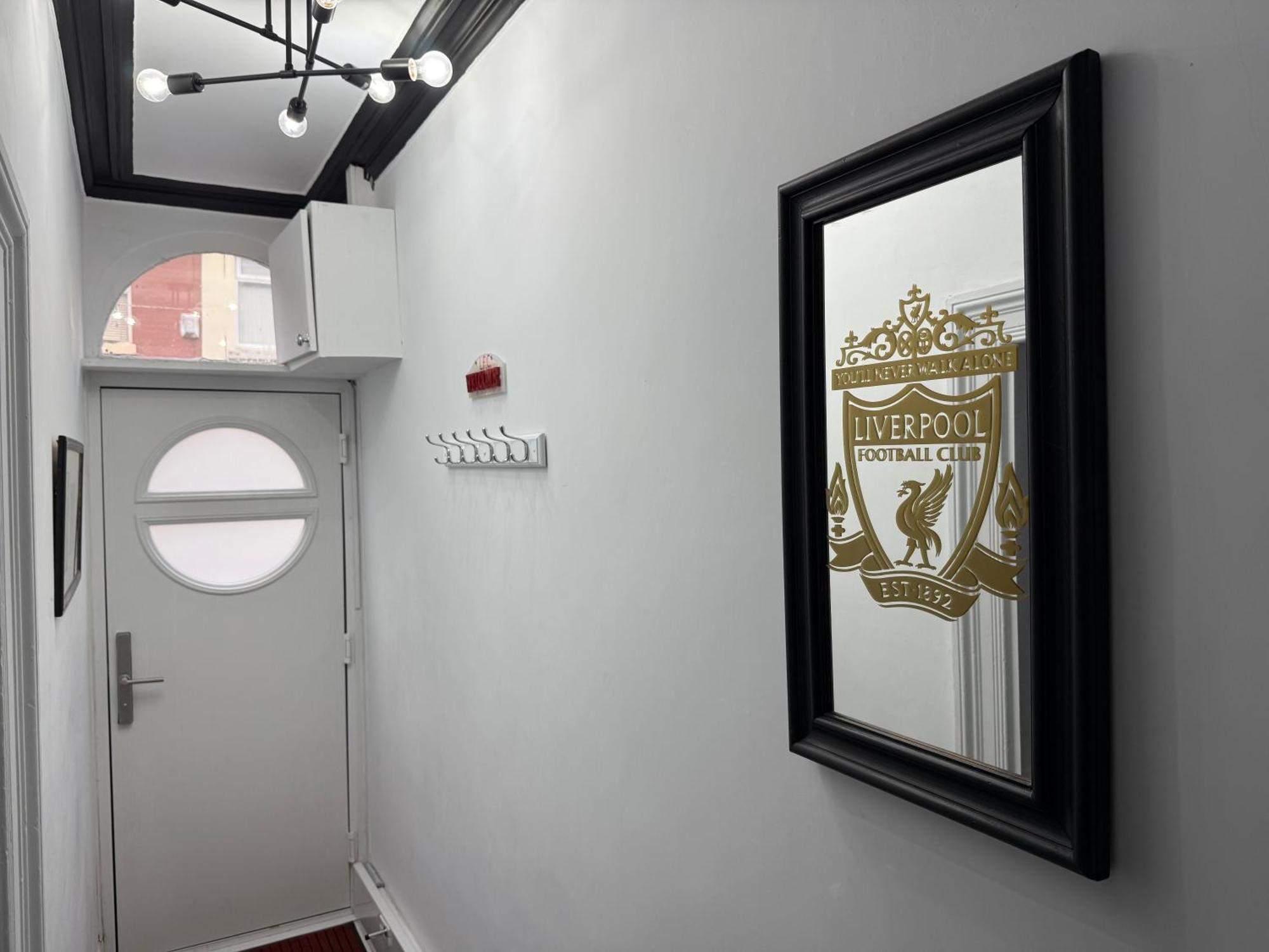 Anfield Abode - Entire Lfc Themed House Liverpool Exterior foto